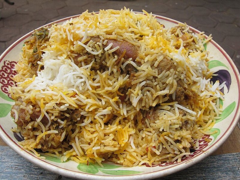 Khao mok kai (Thaise biryani) – ข้าวหมกไก่ (Thais gerecht)