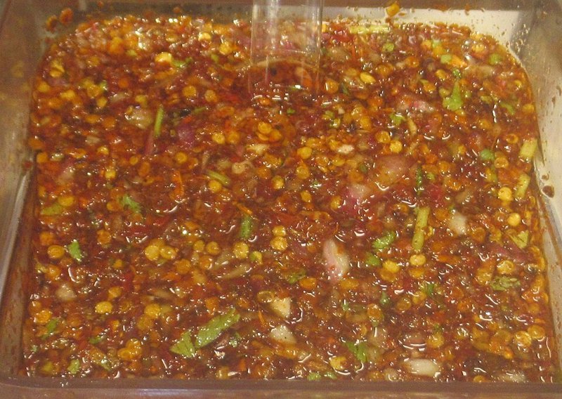 Jaew (tamarinde-chilidip) – น้ำจิ้มแจ่ว (Thais gerecht)